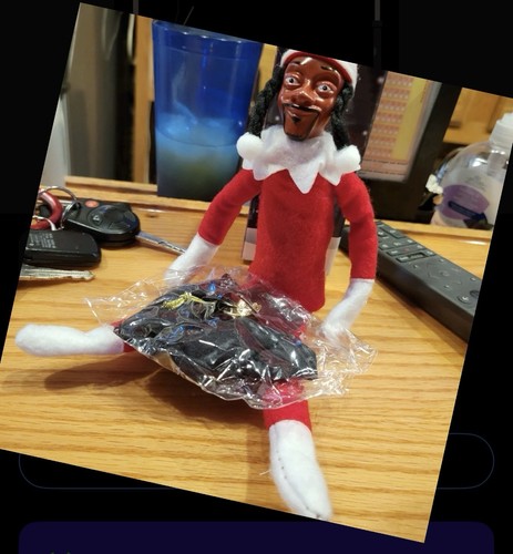 Snoop stoop elf - on, the